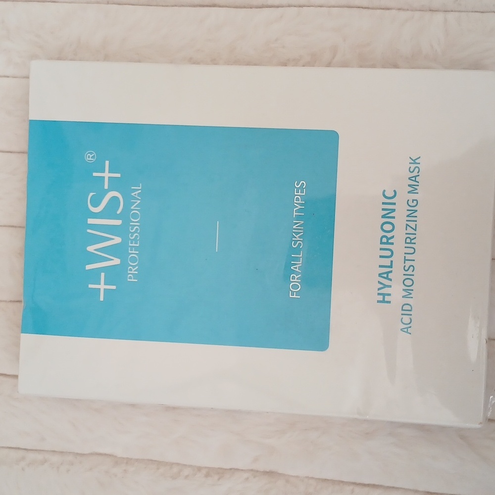 Twist Professional hyaluronic Acid Moisturizing Mask for all Skin Types